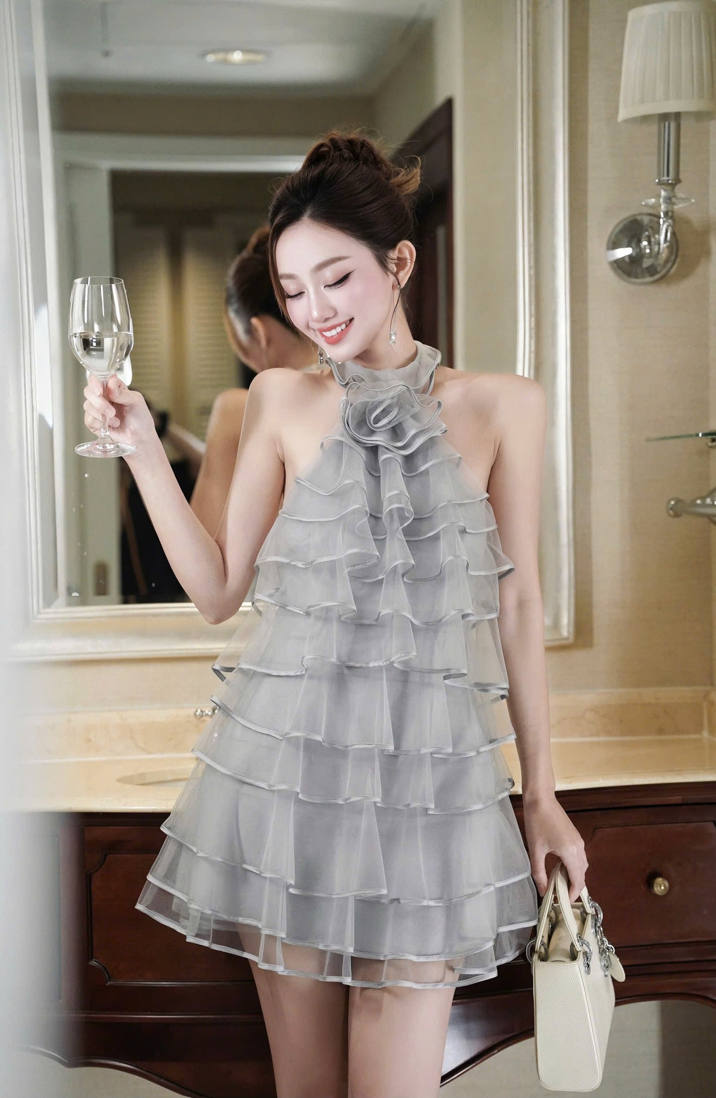 Backless Layer Flowe Neck Dress