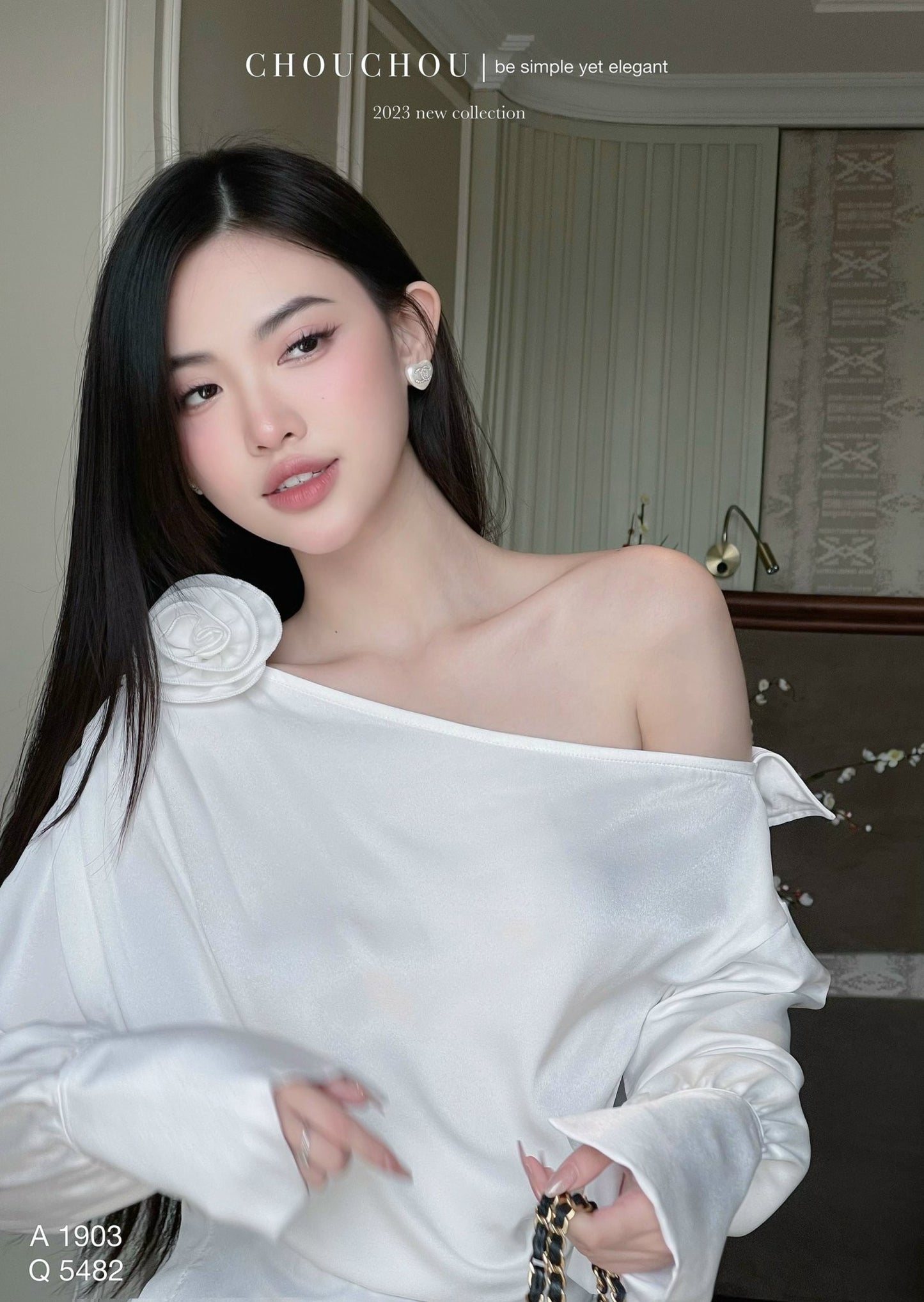 Drop Shoulder Top 3D Flower