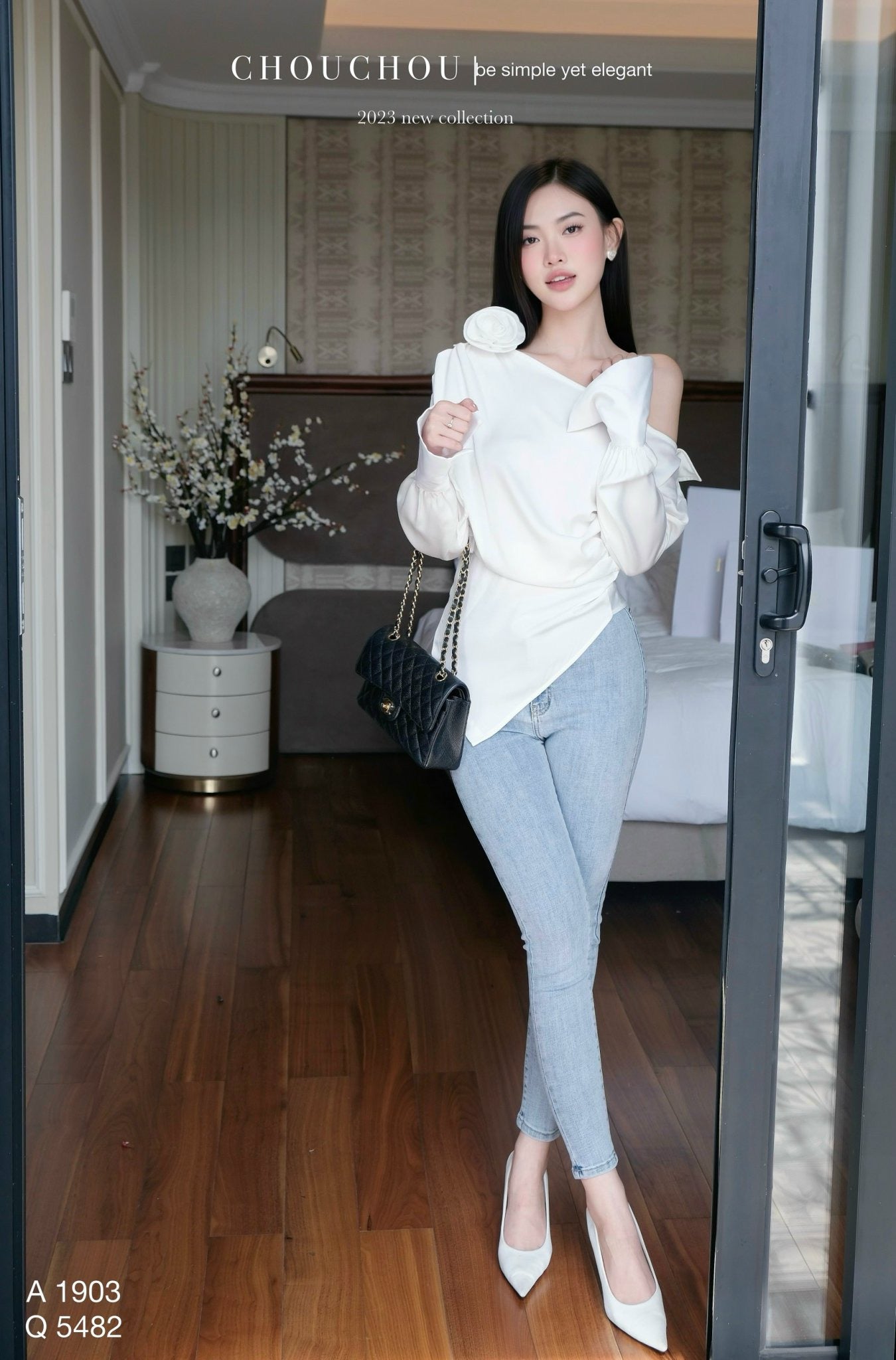 Drop Shoulder Top 3D Flower