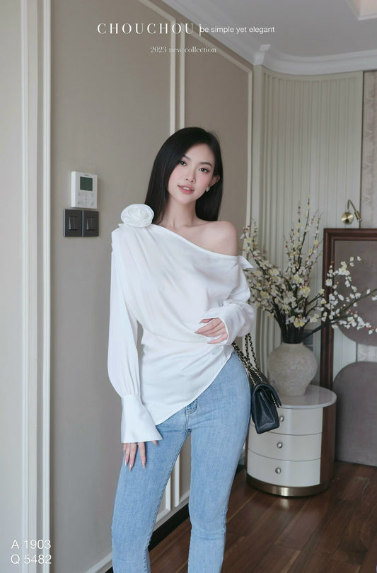 Drop Shoulder Top 3D Flower