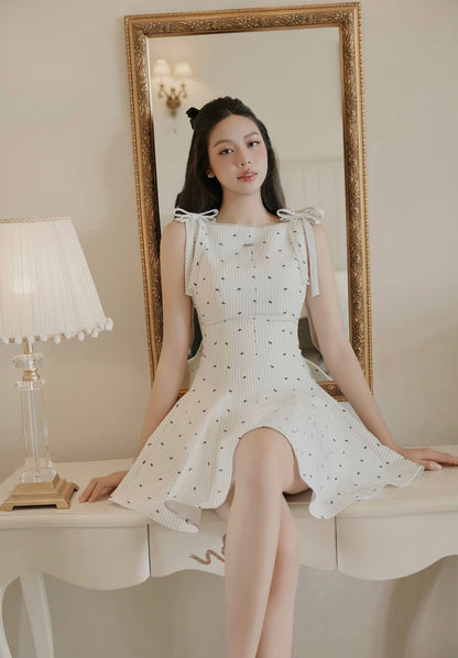 Back Bow Pattern Dress